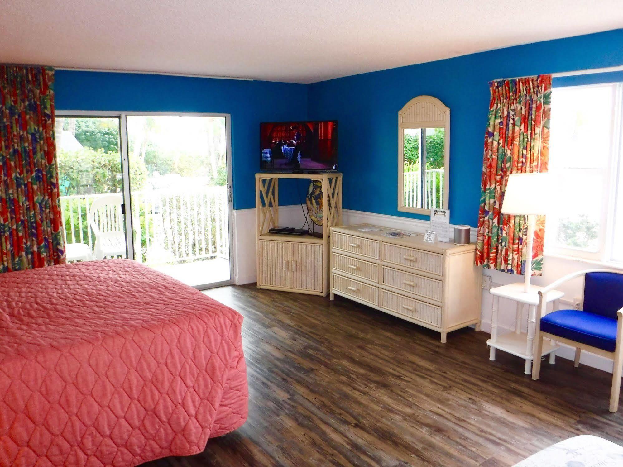 Waterside Inn On The Beach Sanibel Exterior photo