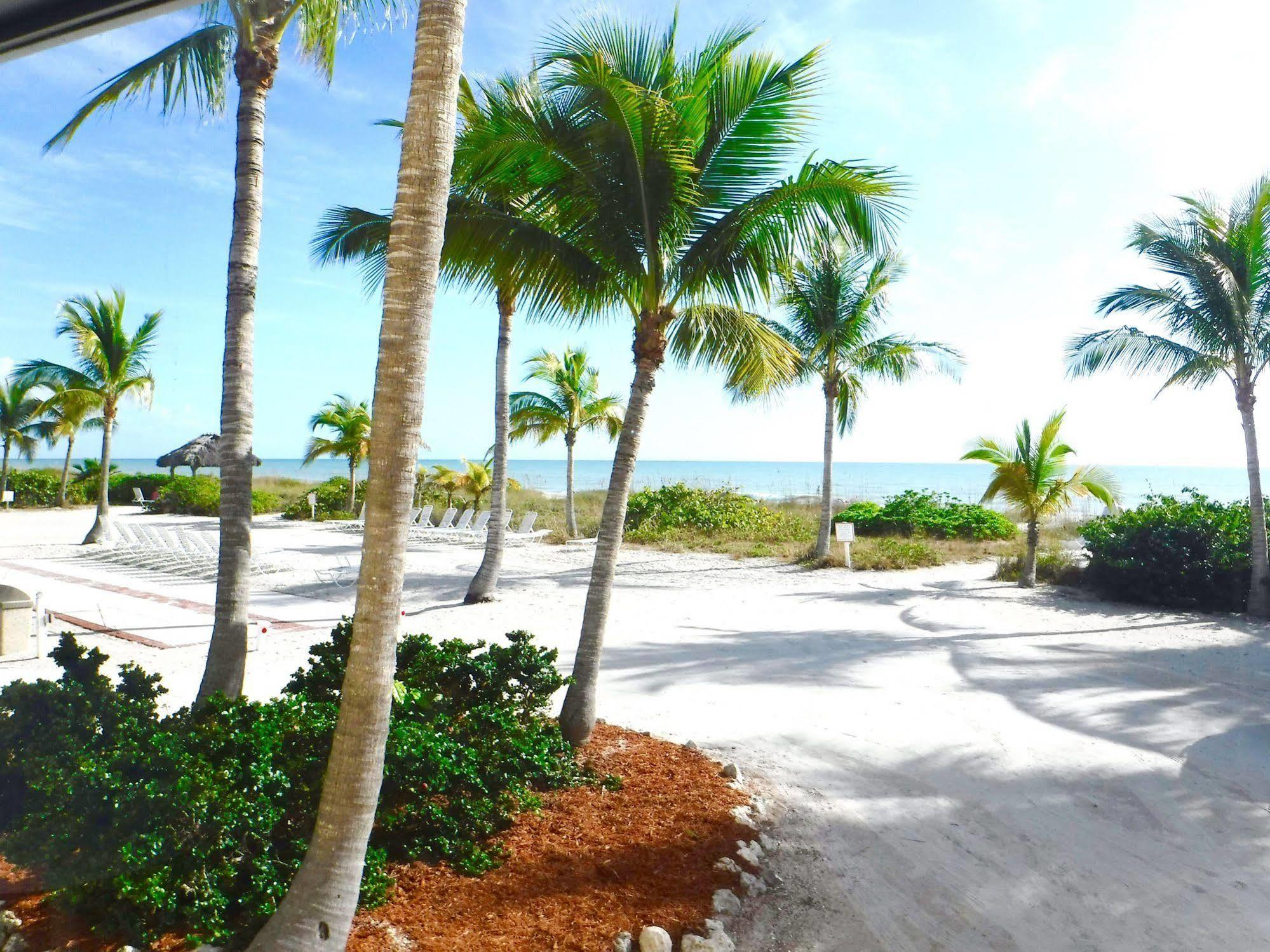 Waterside Inn On The Beach Sanibel Exterior photo