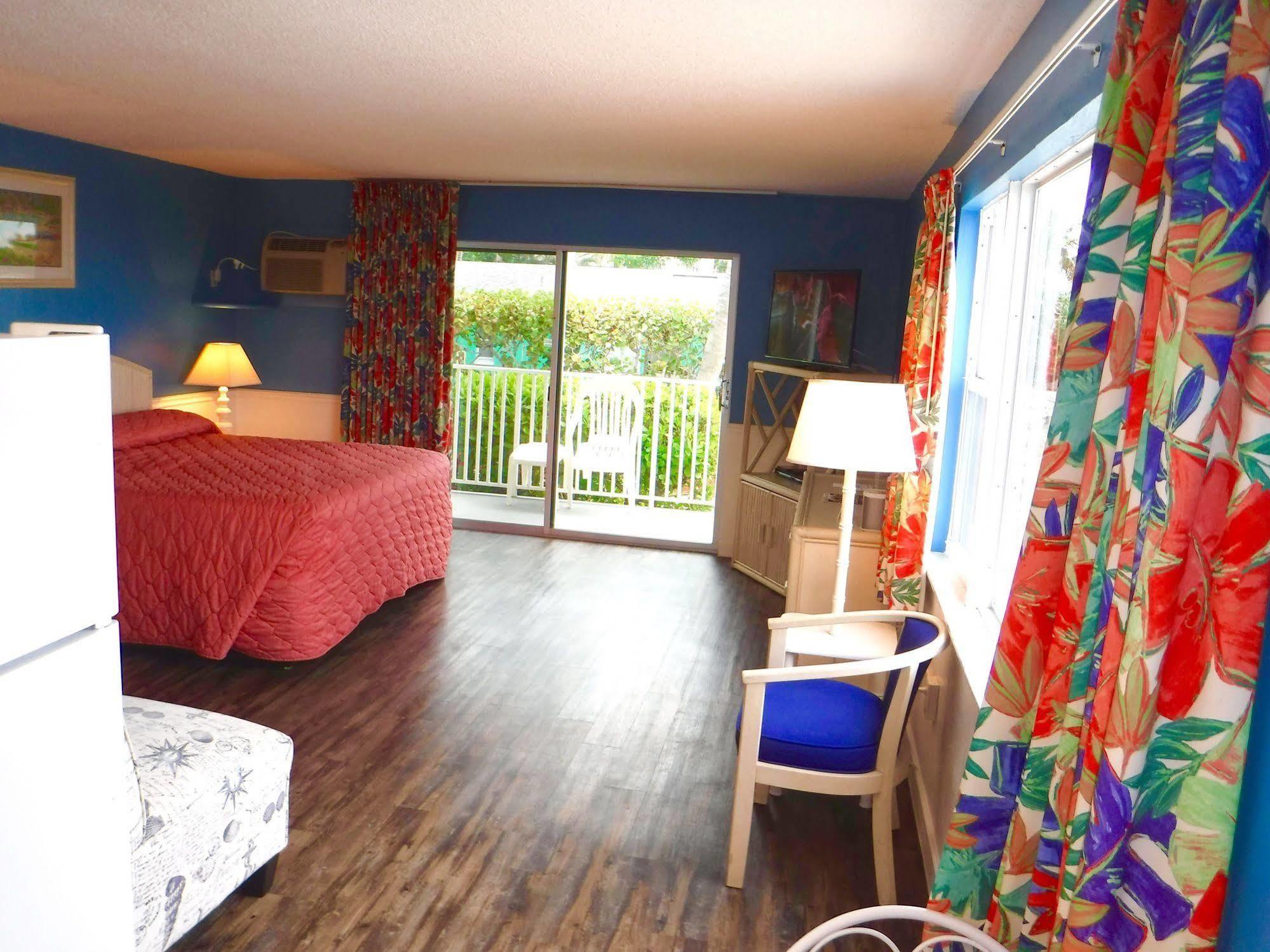 Waterside Inn On The Beach Sanibel Exterior photo