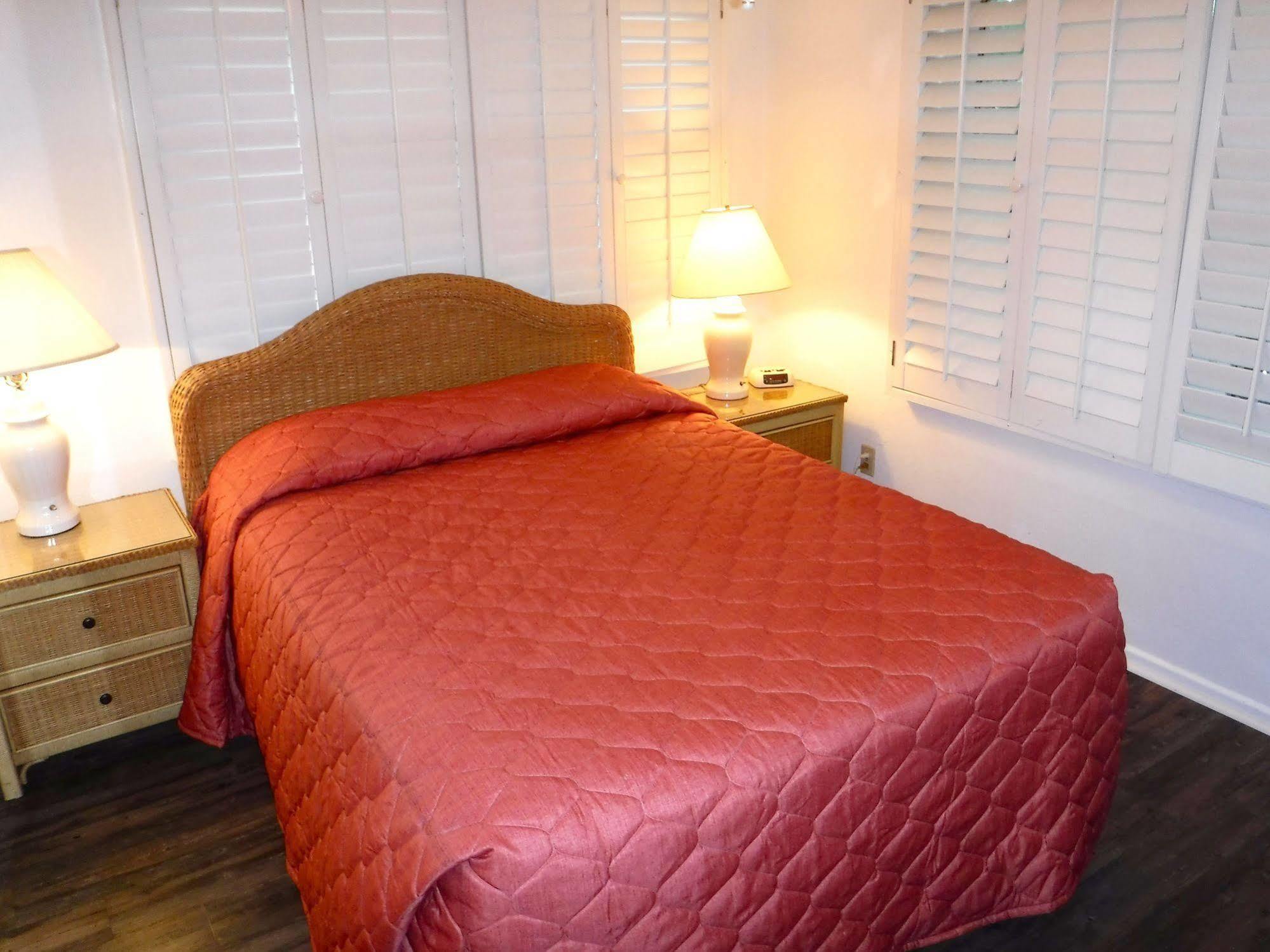 Waterside Inn On The Beach Sanibel Exterior photo